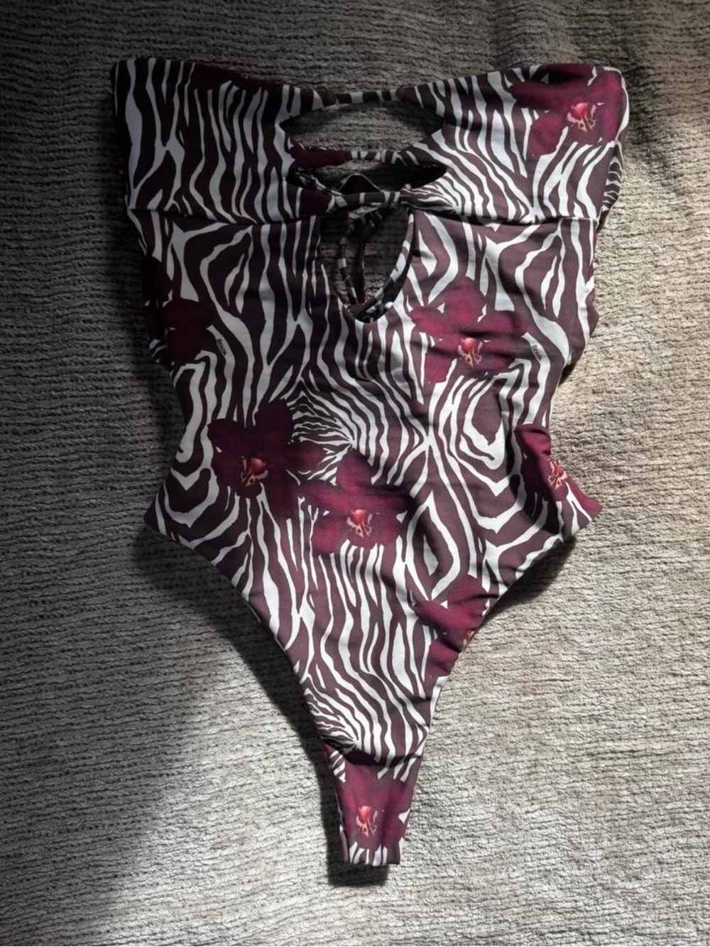Benoa One piece size small